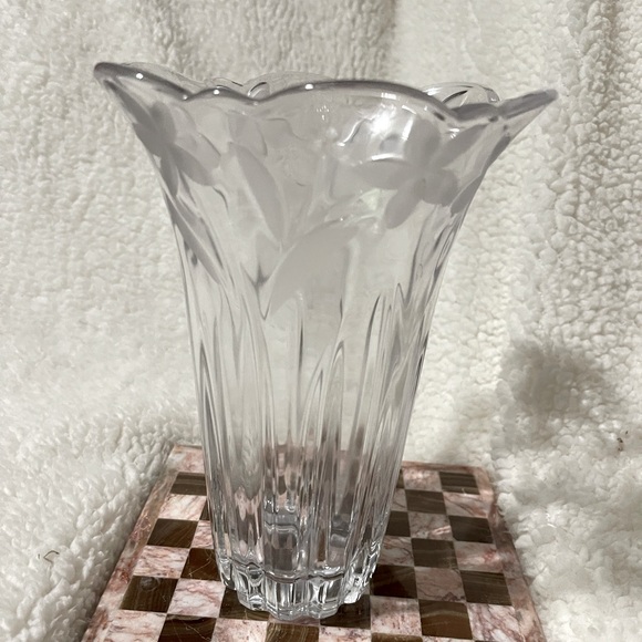Mikasa Other - Mikasa Studio Nova Crystal Vase with Frosted Flowers